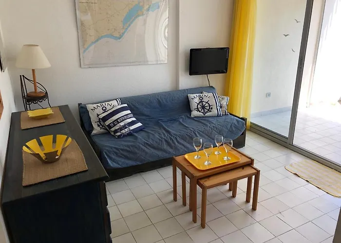 3 Pieces Avec Piscine Face A La Daire